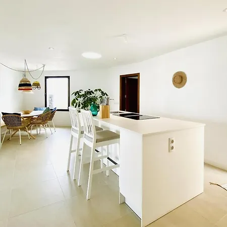 Villa Casa Marina 4-bed With Pool In