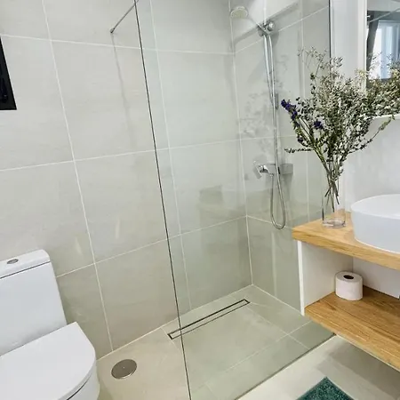 Villa Casa Marina 4-bed With Pool In *
