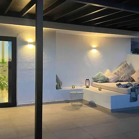 Villa Casa Marina 4-bed With Pool In Famara