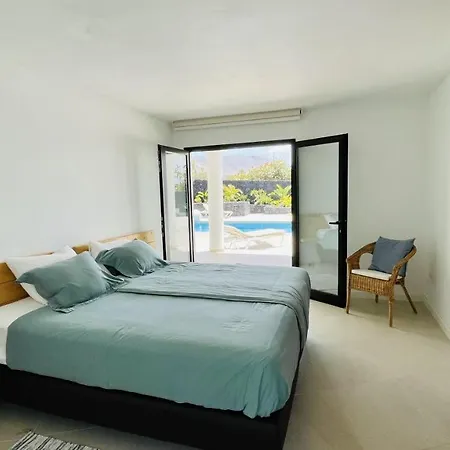 Villa Casa Marina 4-bed With Pool In Famara